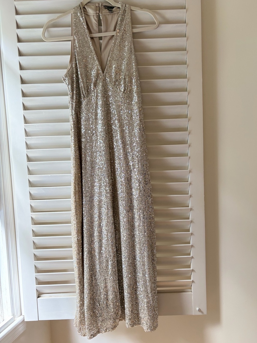 Homecoming Queen Sleeveless Sequin V-Neck Dress in Champagne